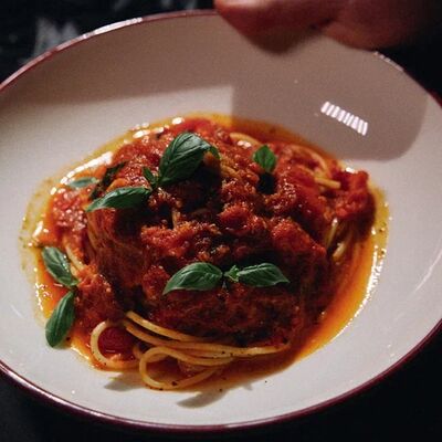 Спагетти с томатом в Really bar по цене 850 ₽