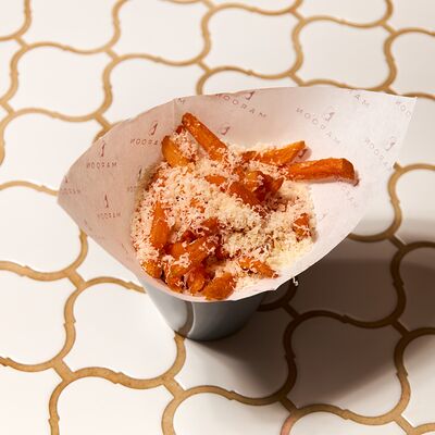 Батат фри с сыром в Maroon по цене 690 ₽