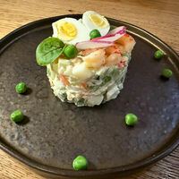 Оливье с раковыми шейками в Фабрика