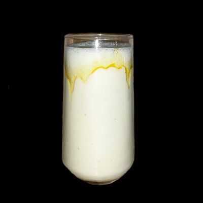 Банановый молочный коктейль собственного приготовления в Шава Банда по цене 480 ₽