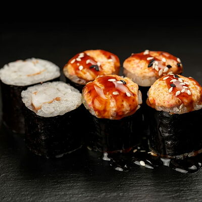 Маки креветка в Мистер суши по цене 374 ₽