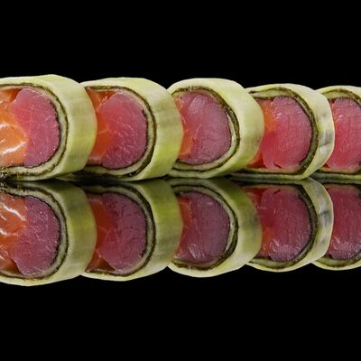 Ролл без риса Хару но аджи в Паназия & Суши-рум по цене 530 ₽