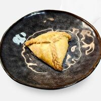 Треугольник с говядиной в Caviar