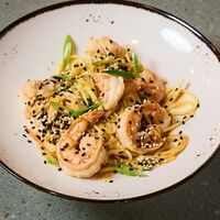 Лапша яичная с креветкамив Сэт