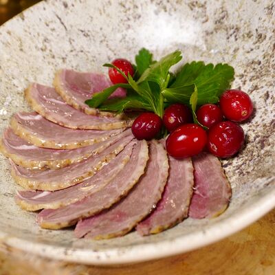 Гусь копченый в Татарская Усадьба по цене 780 ₽