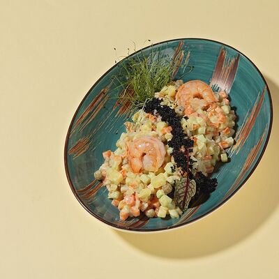 Оливье с креветкой и икрой масаго в Kiss по цене 340