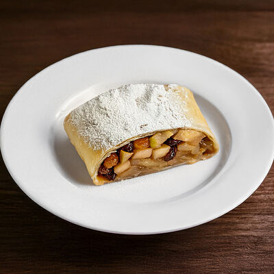 Штрудель яблочный в Арт бульвар по цене 340 ₽