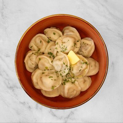 Пельмени домашние в Птичка по цене 500 ₽