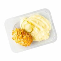 Пожарская котлета с картофельным пюре и маринованным огурчиком в ВЛАВАШЕ