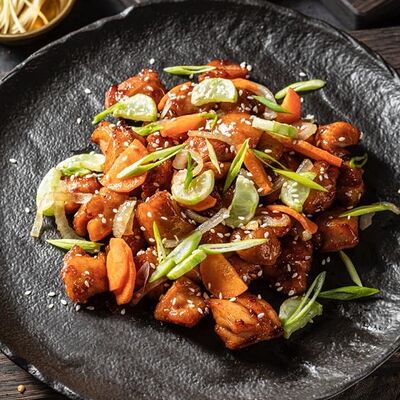 Курица в остром соусе в Лапша и Утка по цене 730 ₽