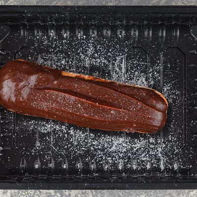 Эклер с заварным кремом в Moloko по цене 110