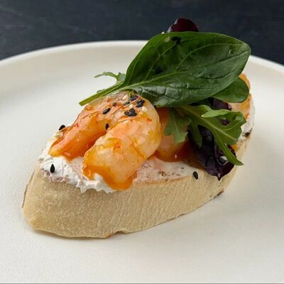 Брускетта с креветкой в По Чесноку по цене 373 ₽