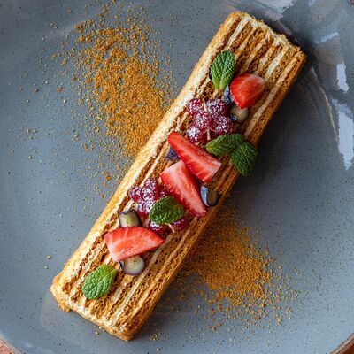 Торт Медовик в Старый город по цене 480 ₽