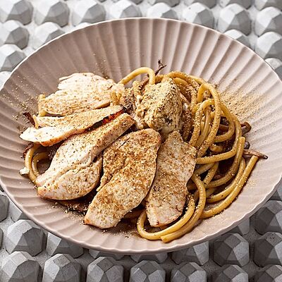 Лапша с сезонными грибами и курицей на углях в KITCHEN по цене 810 ₽