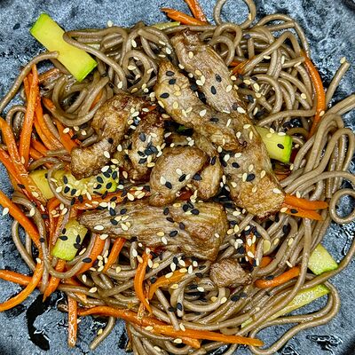 Гречневая лапша со свининой в Китайский буфет по цене 490 ₽