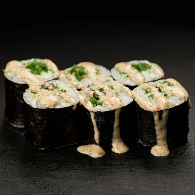 Ролл с салатом чука в Мистер суши по цене 261 ₽