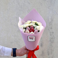 Букет клубники Level в FlowBerry