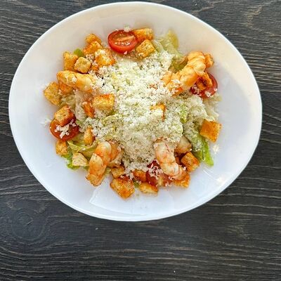 Цезарь с креветками в Грейс HALL по цене 630 ₽