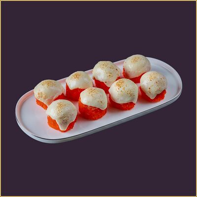 Ролл Лосось под сыром в масаго запечённый в Happy Fish Premium по цене 845 ₽