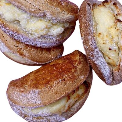 Сочник в Кусай эклер по цене 110 ₽