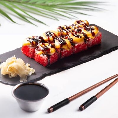 Ролл запеченный чеддер в Союз-центр по цене 582 ₽