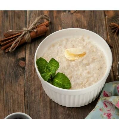 Каша овсяная на молоке в Кафе на развилке по цене 270 ₽