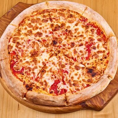 Пицца Маргарита в 4 сыра по цене 760 ₽