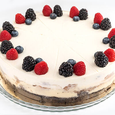 Фирменный торт Udc в Udcкафе Upside Down Cake по цене 7400 ₽