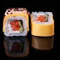 Радуга с лососем в Lovkus