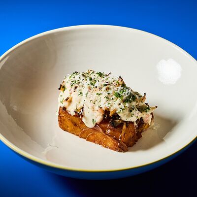 Картофельный гратен, тамбовский окорок, вешенки в Mates Pizza по цене 850 ₽