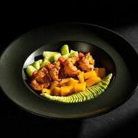 Боул с креветками и соусом том ям в Cocos Lounge