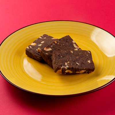 Печенье Квадратики с фундуком в Handy Place по цене 75 ₽