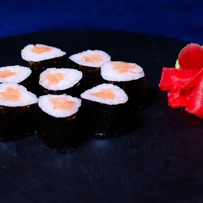Маки Лосось в Роллс ройс по цене 370 ₽
