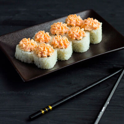 Ролл Чесночная креветка в Yomayo по цене 490 ₽