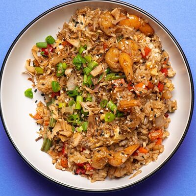 Вок с рисом и креветками в Pimp my shrimp по цене 590 ₽