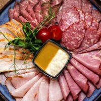 Мясное ассорти в Шафран