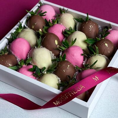 Клубника в шоколаде Ягодный оазис М в Mosfresa по цене 3290