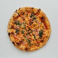 Пицца с ветчиной и грибами в Frankie Brooklyn Pizza