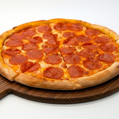 Пицца Пеперони с характером (30 см) в Хайп Пицца-бар по цене 1340 ₽