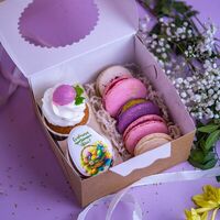 Набор 2 капкейка и 4 macaron в Мастерская печенья Baracookie