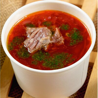 Борщ с копченой сметаной в Гастроугол по цене 270 ₽