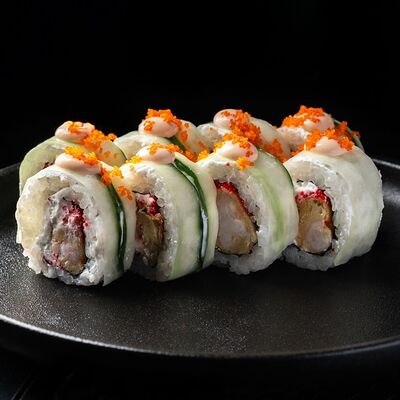 Ролл Филадельфия в огурце с креветкой в Густо & Пряно по цене 588 ₽