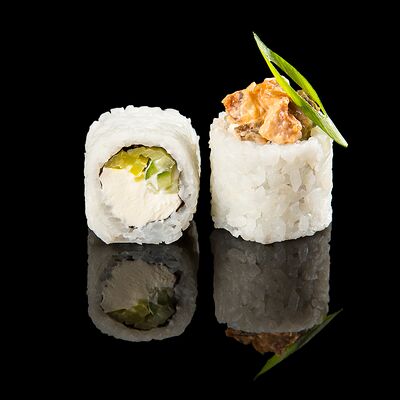 Ролл Тартар с угрем в Вкус и лосось по цене 610