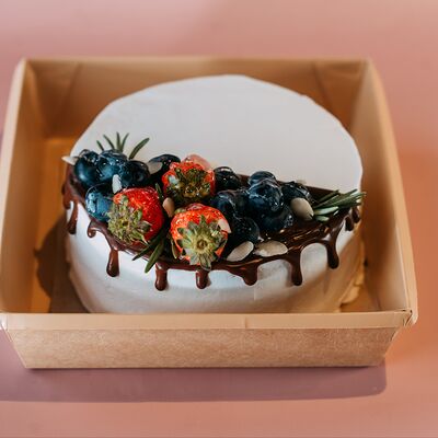 Торт Бенто Шантилье с малиной в Круассан Дорэ по цене 880 ₽