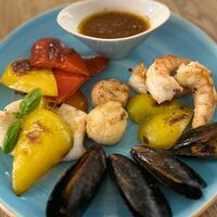 Морепродукты на грилев Опера траттория