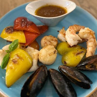 Морепродукты на грилев Опера траттория по цене 2010 ₽