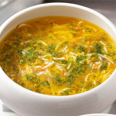 Домашний куриный суп в BEERMAN&Schlitz по цене 470 ₽