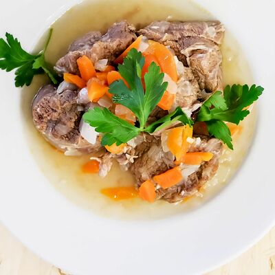 Говядина тушеная в Пирожковая по цене 380 ₽