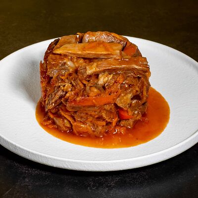 Гуляш из говядины в Домашняя кулинария по цене 440 ₽