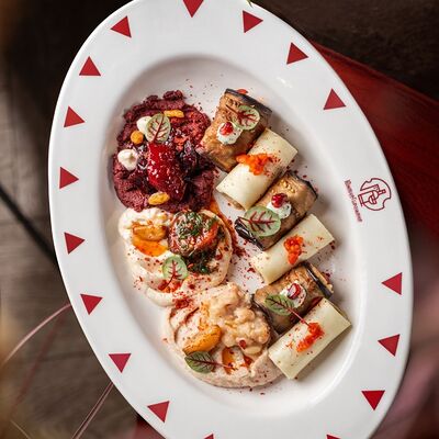 Ассорти закусок в ЮжанеГорожане по цене 998 ₽